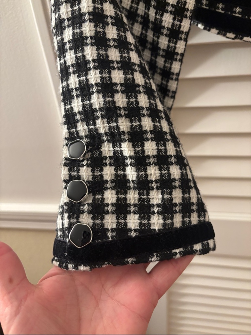 New Avec Les Filles Black and White Tweed Cropped Jacket - Picture 8 of 10